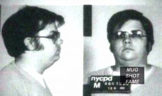 Mugshot van Mark David Chapman (Still YouTube)