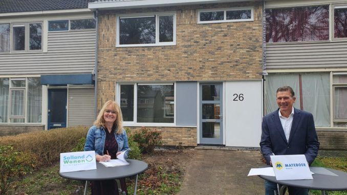 2020-09-11 Ondertekening aannemingsovereenkomst 2