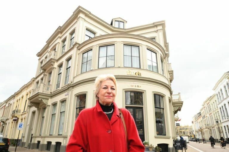 Reineke Kramer (70) was productieassistente bij A Bridge Too Far: “Het leek soms wel Hollywood aan de IJssel”