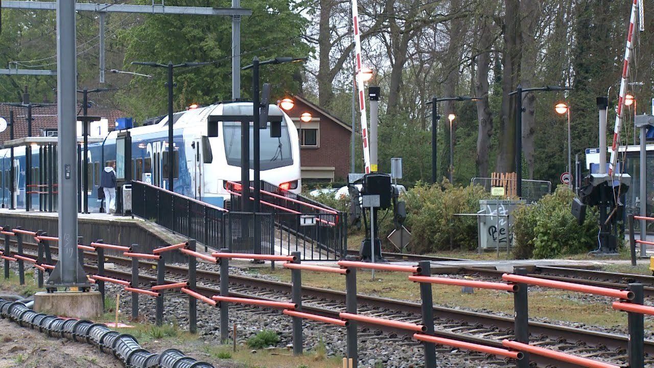 [VIDEO] Stations Heino en Raalte worden verbouwd: 