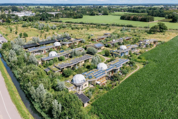 luchtfoto Aardehuis Olst