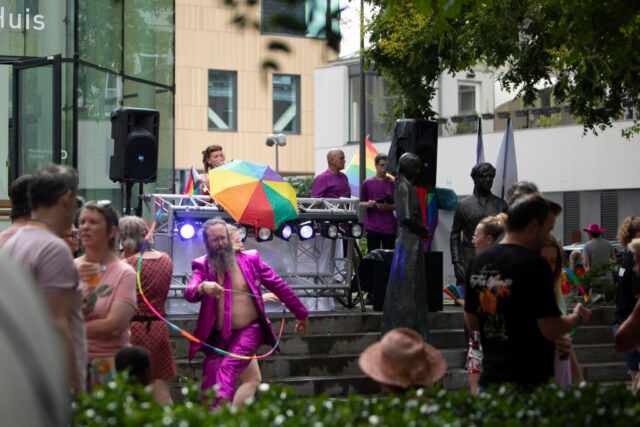 Pridewalk Deventer viert diversiteit en inclusie. Foto: Joris Kriesel
