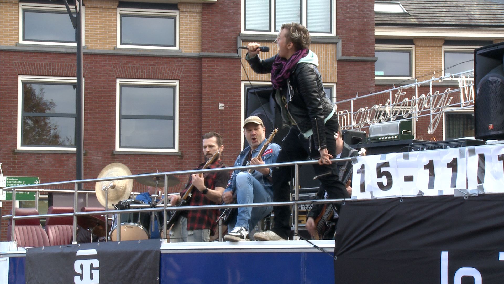 Promotietour In The Attic: 