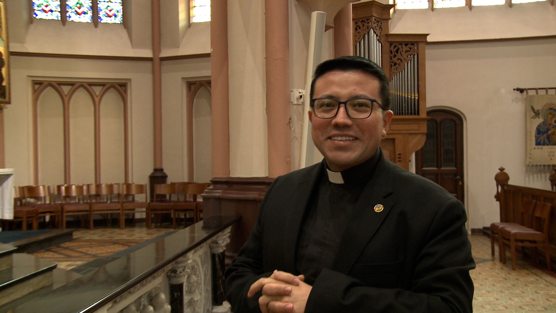 Pastoor Mauricio Meneses van Heilig Kruis parochie Raalte: 