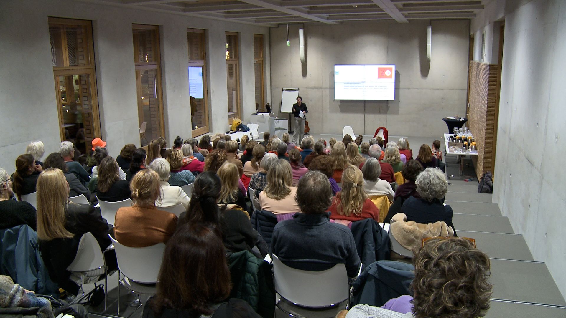 Start Orange The World - stop geweld tegen vrouwen - Deventer: 