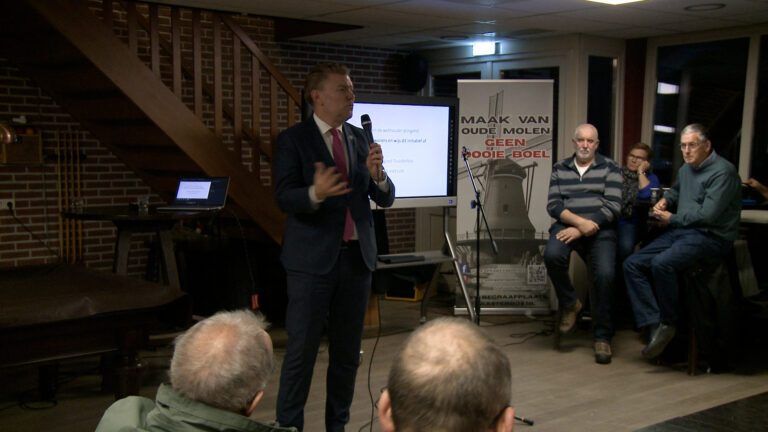Grote opkomst bij informatieavond over ontwikkelingen mogelijke komst natuurbegraafplaats in buurtschap Oude Molen