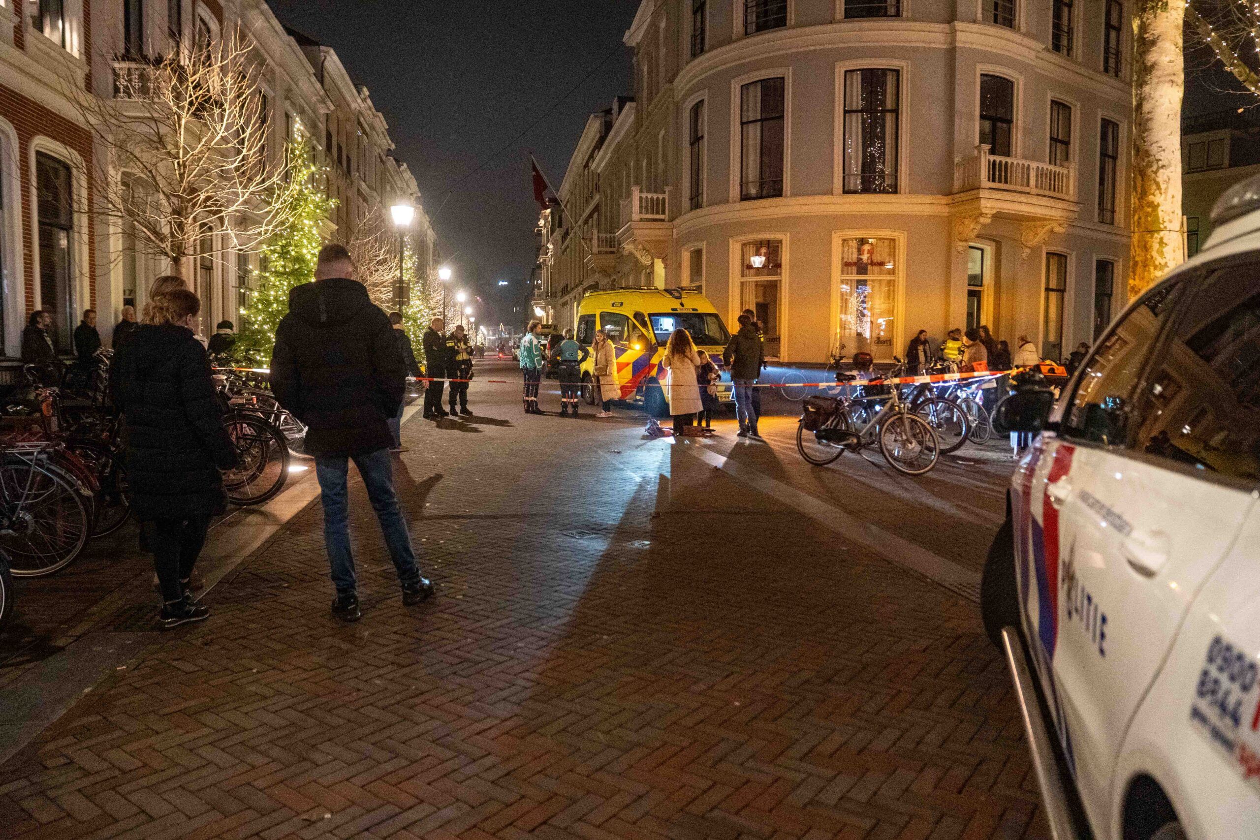 Kind in binnenstad Deventer aangereden door bestelbus