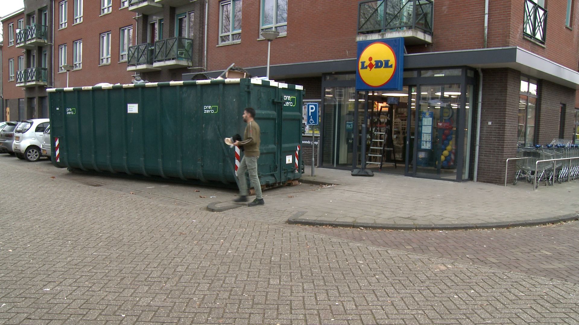 Lidl supermarkt Pieter de Hooghstraat Deventer weer open