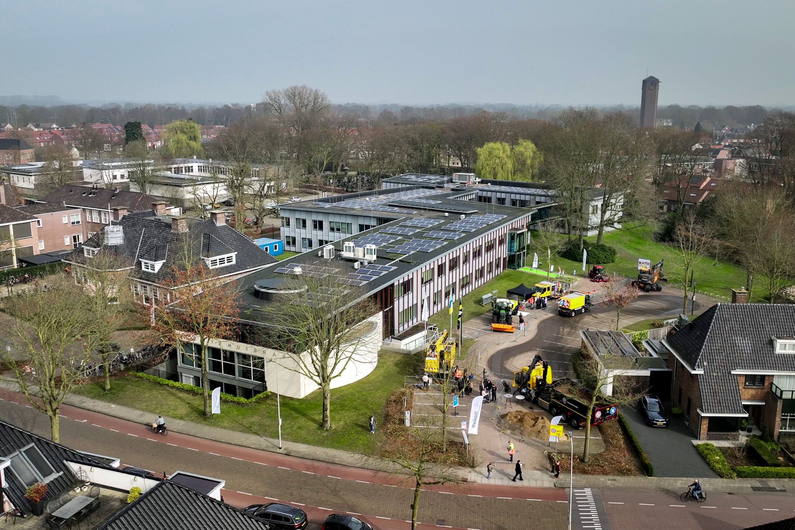 Ruim 500 bezoekers bij open dag gemeentehuis Raalte