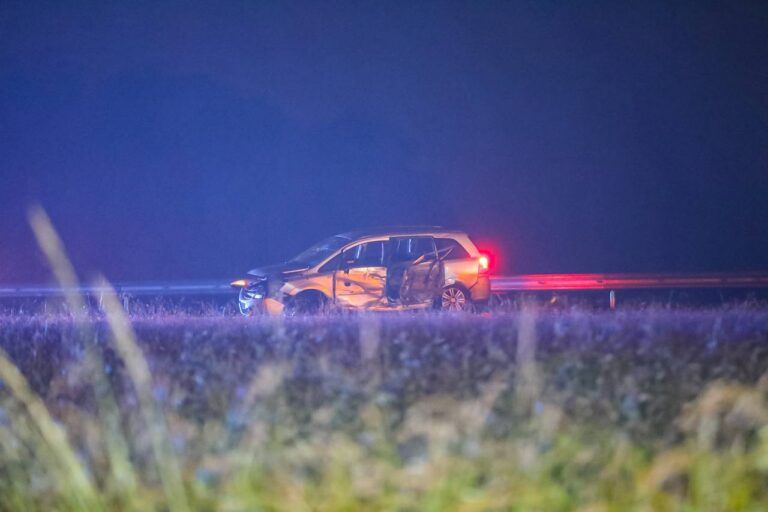Botsing tussen vier voertuigen op A1; niemand gewond