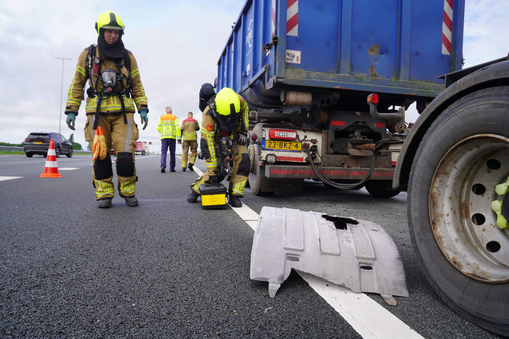 Vrachtwagenbrand op A1 bij Deventer
