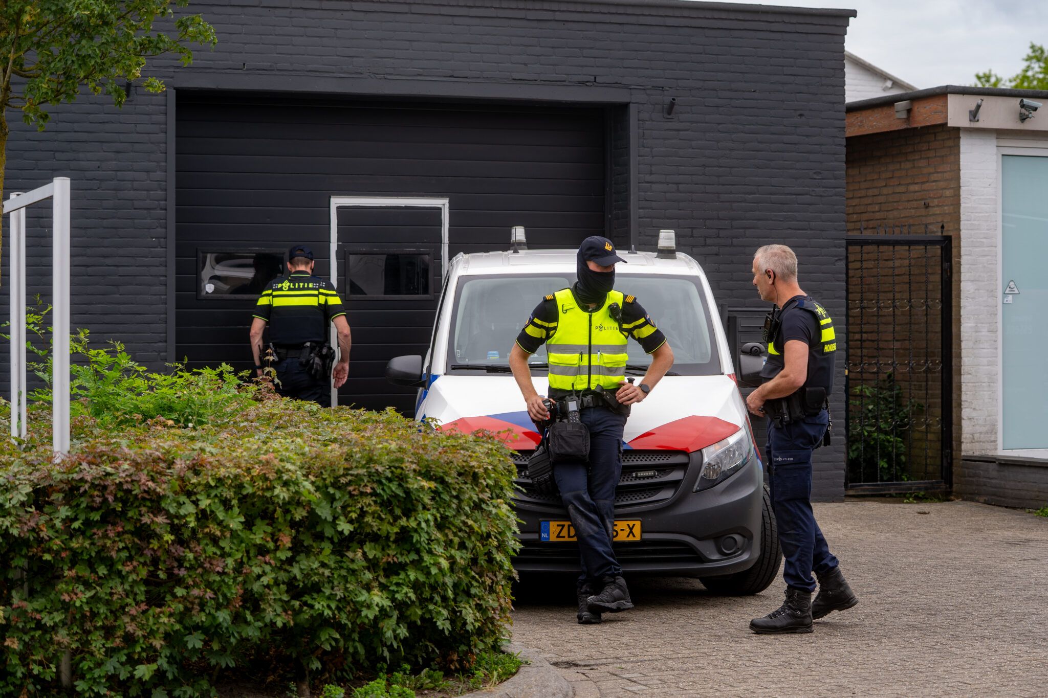 Aanhouding na grote vondst chemicaliën in Deventer