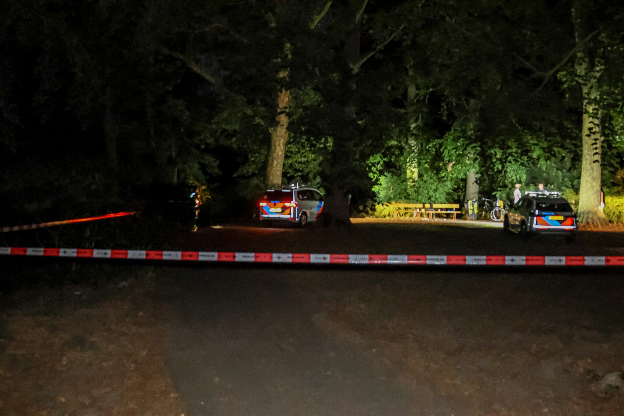 Steekincident aan Singel Deventer; slachtoffer met spoed naar ziekenhuis en verdachte aangehouden