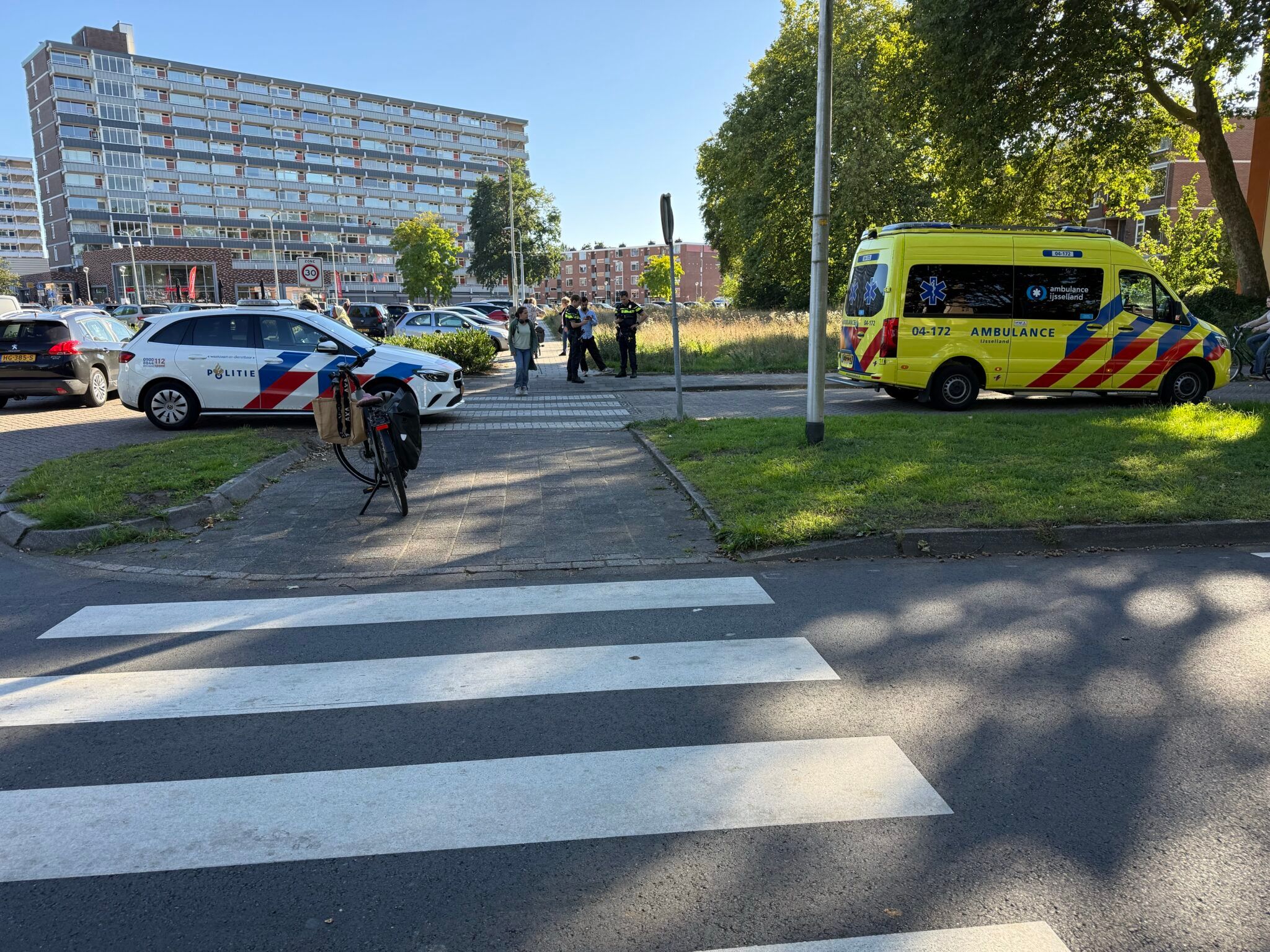 Fietser aangereden door automobilist in Deventer